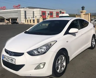 Framvy av en hyrbil Hyundai Elantra i Tbilisi, Georgien ✓ Bil #14794. ✓ Växellåda Automatisk TM ✓ 0 recensioner.