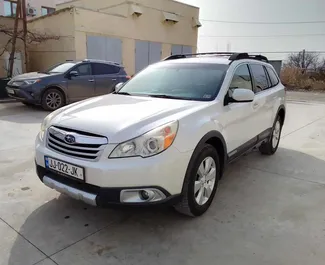 Vuokra-auton etunäkymä Subaru Forester Tbilisissä, Georgia ✓ Auto #14795. ✓ Vaihteisto Automaattinen TM ✓ Arvostelut 0.