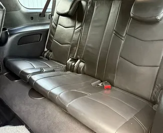 Cadillac Escalade vuokraus. Premium, Ylellisyys, SUV auto vuokrattavana Georgiassa ✓ Ilman talletusta ✓ Vakuutusvaihtoehdot: TPL, CDW.