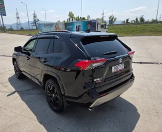 Toyota Rav4 대여. 조지아에서에서 대여 가능한 편안함, SUV, 크로스오버 차량 ✓ 보증금 없음 ✓ TPL, FDW, 도난, 보증금 없음 보험 옵션.