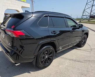 조지아에서에서 대여하는 Toyota Rav4 2023 차량, 특징: ✓Petrol 연료 및 100마력 ➤ 하루 170 GEL부터 시작.
