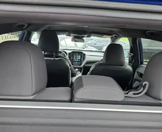 Subaru Crosstrek interjöör rentimiseks Gruusias. Suurepärane 5-kohaline auto Automaatne käigukastiga.