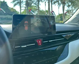 JAC JS4 2024 搭载 Front drive 系统，在迪拜 可用。