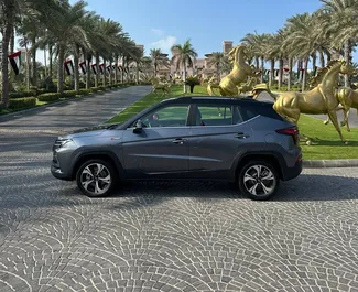 租车 JAC JS4 #11301 Automatic 在 在迪拜，配备 1.5L 发动机 ➤ 来自 安德里 阿联酋。