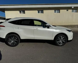 Toyota Venza location. Confort, SUV, Crossover Voiture à louer en Géorgie ✓ Dépôt de 800 GEL ✓ RC options d'assurance.