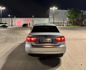 Motor Bencin 2,0L Volkswagen Passat 2015 za najem v v Tirani.