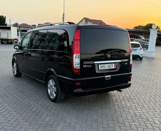 Frontvisning av en leiebil Mercedes-Benz Vito i Tirana, Albania ✓ Bil #14958. ✓ Manuell TM ✓ 0 anmeldelser.