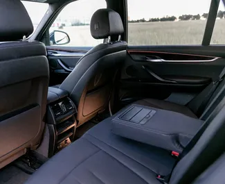 BMW X5 2017 on rentimiseks saadaval Tbilisis, piiranguga piiramatu kilomeetrit.
