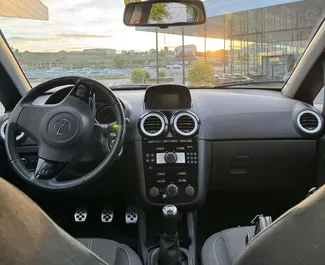 Motor Bencin 1,2L Opel Corsa 2015 za najem v v Tirani.