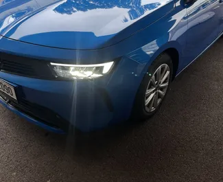 租赁 Opel Astra 的正面视图，在布拉格, 捷克 ✓ 汽车编号 #14953。✓ Automatic 变速箱 ✓ 0 评论。