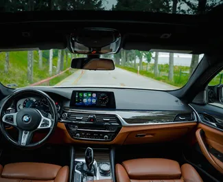 BMW 530d 2017 med Firehjulsdrift-system, tilgjengelig i Tbilisi.