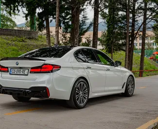 Utleie av BMW 530d. Komfort, Premium bil til leie i Georgia ✓ Uten innskudd ✓ Forsikringsalternativer: TPL, CDW, SCDW, Passasjerer.