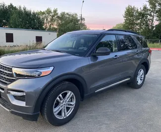 Vuokra-auton etunäkymä Ford Explorer Minskissä, Valko-Venäjä ✓ Auto #15009. ✓ Vaihteisto Automaattinen TM ✓ Arvostelut 0.