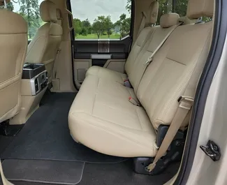 Ford F150 2020 med Allhjulsdrift-system, tillgänglig i Minsk.