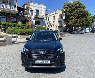 Subaru Forester 2023 med Allhjulsdrift-system, tillgänglig i Tbilisi.