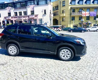 Bensin L motor i Subaru Forester 2023 för uthyrning i Tbilisi.