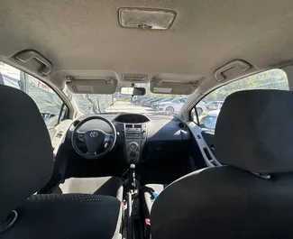 租车 Toyota Yaris #14836 Manual 在 地拉那机场，配备 1.4L 发动机 ➤ 来自 Vilson 在阿尔巴尼亚。