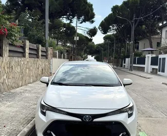 Alquiler de coches Toyota Corolla 2020 en España, con ✓ combustible de Híbrido y 120 caballos de fuerza ➤ Desde 50 EUR por día.