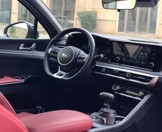 Pronájem auta Kia K5 2022 v Ázerbájdžánu, s palivem Benzín a výkonem 180 koní ➤ Cena od 95 AZN za den.