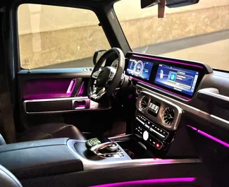 Mercedes-Benz G63 AMG 2024 的 Petrol 4.8L 发动机，在 在第比利斯 出租。