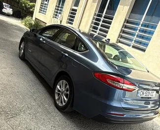 Bensiini 2,0L moottori Ford Fusion Sedan 2019 vuokrattavana Tbilisissä.