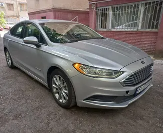 Motor Benzín 2,0L Ford Fusion Sedan 2020 k pronájmu v Tbilisi.