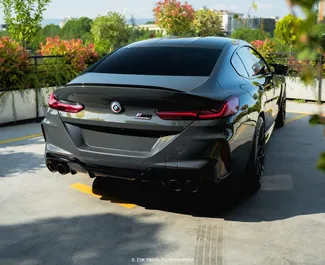 BMW M850i XDRIVE 2023 automobilio nuoma Gruzijoje, savybės ✓ Benzinas degalai ir 625 arklio galios ➤ Nuo 1700 GEL per dieną.