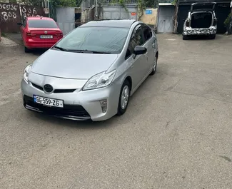 Автопрокат Toyota Prius у Тбілісі, Грузія ✓ #14814. ✓ Автомат КП ✓ Відгуків: 0.
