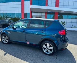 SEAT Altea 2010 na voljo za najem v v Tirani, z omejitvijo prevoženih kilometrov neomejeno.