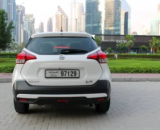 Nissan Kicks location. Économique, Confort, Crossover Voiture à louer dans les EAU ✓ Dépôt de 1500 AED ✓ RC, CDW, SCDW, Passagers, Vol options d'assurance.