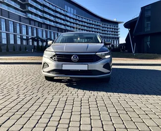 Framvy av en hyrbil Volkswagen Polo Sedan i Minsk, Vitryssland ✓ Bil #15016. ✓ Växellåda Automatisk TM ✓ 0 recensioner.