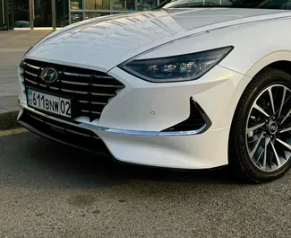 Hyundai Sonata – автомобиль категории Комфорт, Премиум напрокат в Казахстане ✓ Без депозита ✓ Страхование: ОСАГО, Без депозита.