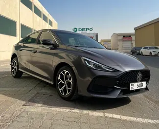 Vuokra-auton etunäkymä MG 5/GT Dubaissa, UAE ✓ Auto #15079. ✓ Vaihteisto Automaattinen TM ✓ Arvostelut 0.