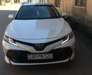 Rendiauto esivaade Toyota Camry Bakuus, Aserbaidžaan ✓ Auto #15075. ✓ Käigukast Automaatne TM ✓ Arvustused 0.