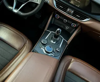 Κινητήρας Ντίζελ 2,1L του Alfa Romeo Stelvio Quadrifoglio 2018 για ενοικίαση στο Μινσκ.