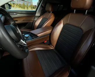 Ενοικίαση Alfa Romeo Stelvio Quadrifoglio. Αυτοκίνητο Άνεση, SUV, Crossover προς ενοικίαση στη Λευκορωσία ✓ Κατάθεση 200 USD ✓ Επιλογές ασφάλισης: TPL, CDW.