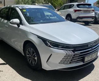 Орендуйте BYD Destroyer 05 2025 в Азербайджані. Паливо: Бензин. Потужність: 290 к.с. ➤ Вартість від 56 AZN за добу.