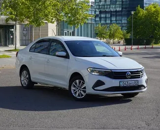 Priekinė automobilio, kurį nuomojate Volkswagen Polo Sedan Almatoje, Kazachstanas vaizdas ✓ Automobilis #15081. ✓ Pavarų dėžė Automatinis TM ✓ Atsiliepimai 0.