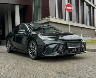 Framvy av en hyrbil Toyota Camry i Minsk, Vitryssland ✓ Bil #15021. ✓ Växellåda Automatisk TM ✓ 0 recensioner.