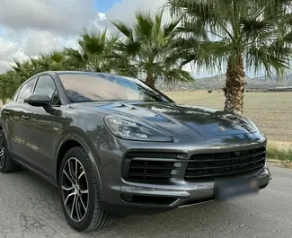 تأجير سيارة Porsche Cayenne رقم 15055 بناقل حركة أوتوماتيكي في في أليكانتي، مجهزة بمحرك 3,0 لتر ➤ من يفهينيا في في إسبانيا.