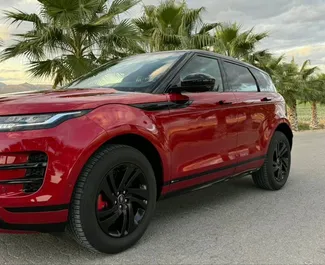 Land Rover Range Rover Evoque 2021 auto rentimine Hispaanias, sisaldab ✓ Hübriid kütust ja 260 hobujõudu ➤ Alates 150 EUR päevas.
