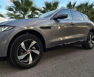 إيجار Jaguar F-PACE. سيارة بريميوم, الرفاهية, كروس أوفر للإيجار في في إسبانيا ✓ إيداع 1500 EUR ✓ خيارات التأمين TPL.