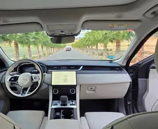 Jaguar F-PACE 2022 مع نظام دفع بجميع العجلات، متاحة في في أليكانتي.