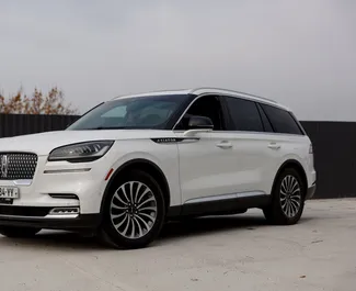 Μπροστινή όψη ενοικιαζόμενου Linkoln Navigator στην Τιφλίδα, Γεωργία ✓ Αριθμός αυτοκινήτου #15184. ✓ Κιβώτιο ταχυτήτων Αυτόματο TM ✓ 0 κριτικές.