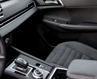 Bensiini 2,5L moottori Mitsubishi Outlander 2022 vuokrattavana Tbilisissä.