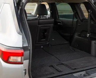 Mitsubishi Outlander 2022 auton vuokraus Georgiassa, sisältää ✓ Bensiini polttoaineen ja 181 hevosvoimaa ➤ Alkaen 190 GEL päivässä.