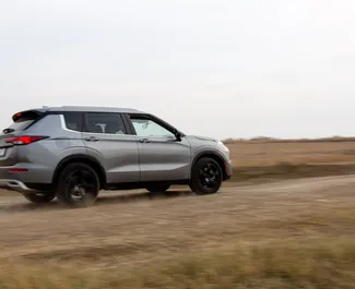 Auton vuokraus Mitsubishi Outlander #15182 Automaattinen Tbilisissä, varustettuna 2,5L moottorilla ➤ Julialtä Georgiassa.
