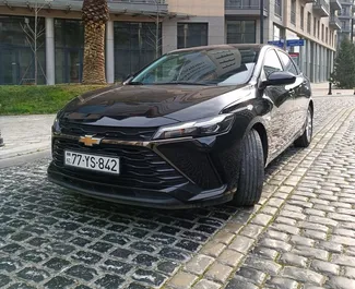 レンタルのChevrolet Monzaの正面ビュー、バクー空港にて, アゼルバイジャン ✓ 車両番号#15233。✓ 自動トランスミッション ✓ 0のレビュー。