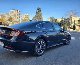 Hyundai Sonataのレンタル。アゼルバイジャンにてでの快適さ, プレミアムカーレンタル ✓ 預金300 AZN ✓ TPLの保険オプション付き。