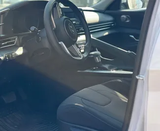 Hyundai Elantraのレンタル。アゼルバイジャンにてでの快適さ, プレミアムカーレンタル ✓ 預金300 AZN ✓ TPLの保険オプション付き。